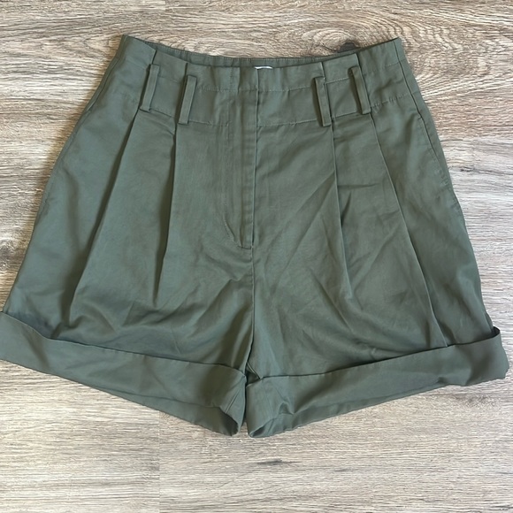 Elizabeth and James shorts. - Picture 2 of 6